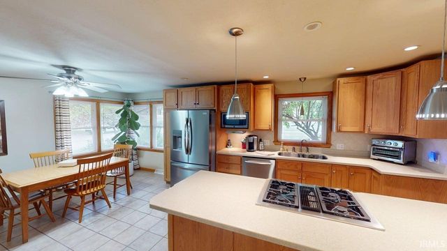 1437 W State Rd 56, Jasper, IN 47546