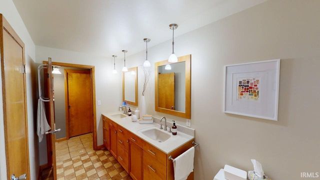 1437 W State Rd 56, Jasper, IN 47546