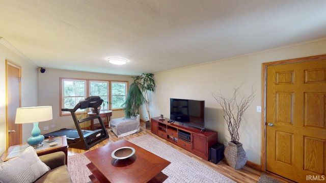 1437 W State Rd 56, Jasper, IN 47546