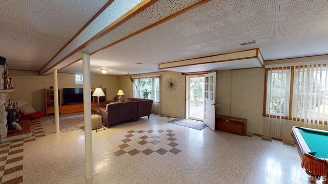 1437 W State Rd 56, Jasper, IN 47546