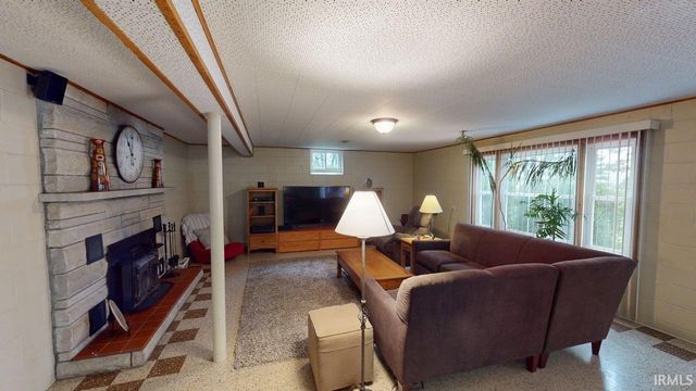 1437 W State Rd 56, Jasper, IN 47546