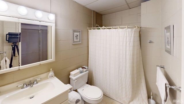 1437 W State Rd 56, Jasper, IN 47546