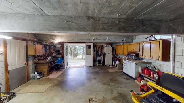 1437 W State Rd 56, Jasper, IN 47546