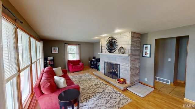 1437 W State Rd 56, Jasper, IN 47546