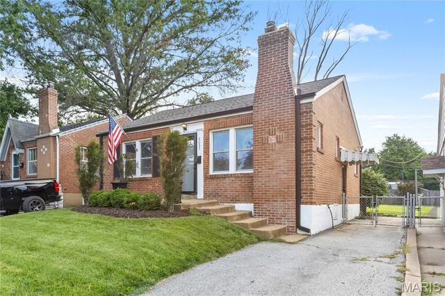 8035 Genesta Street, St Louis, MO 63123