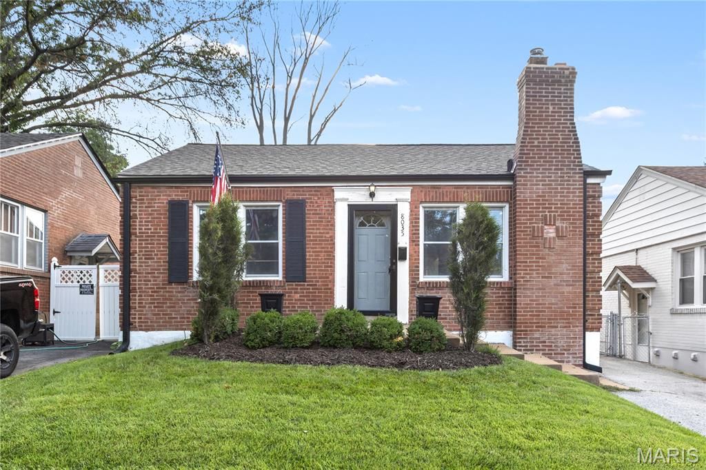 8035 Genesta Street, St Louis, MO 63123