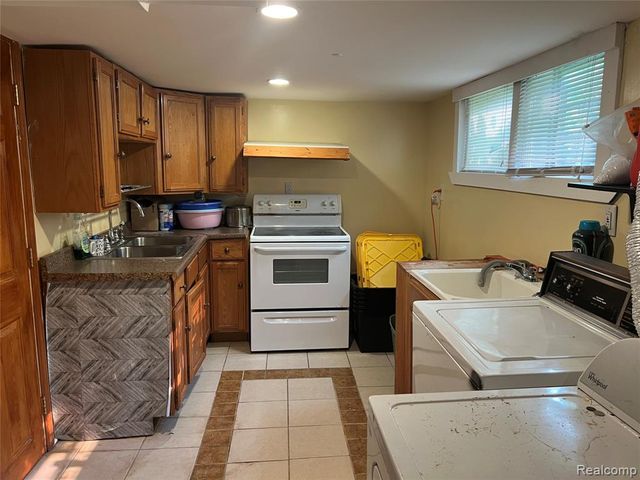4317 Jonathon Street, Dearborn, MI 48126