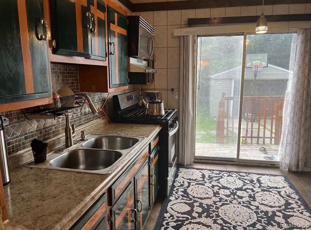 4317 Jonathon Street, Dearborn, MI 48126