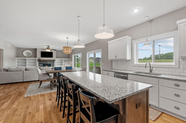 305 Art Street NW, New Prague, MN 56071