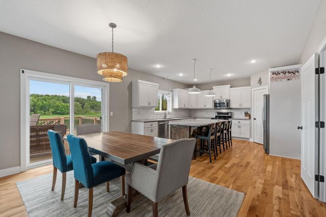 305 Art Street NW, New Prague, MN 56071