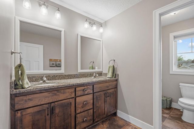 305 Art Street NW, New Prague, MN 56071