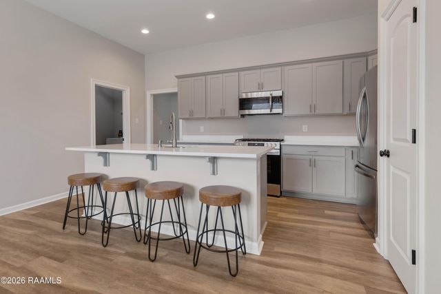 100 Saint Kenan Street, Youngsville, LA 70592