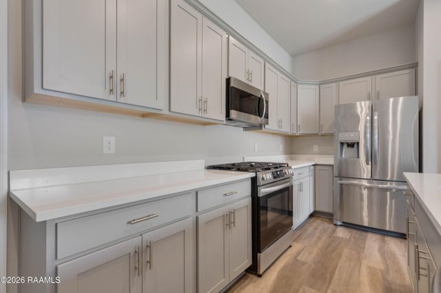 100 Saint Kenan Street, Youngsville, LA 70592