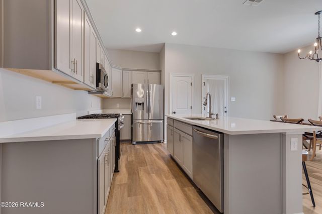 100 Saint Kenan Street, Youngsville, LA 70592