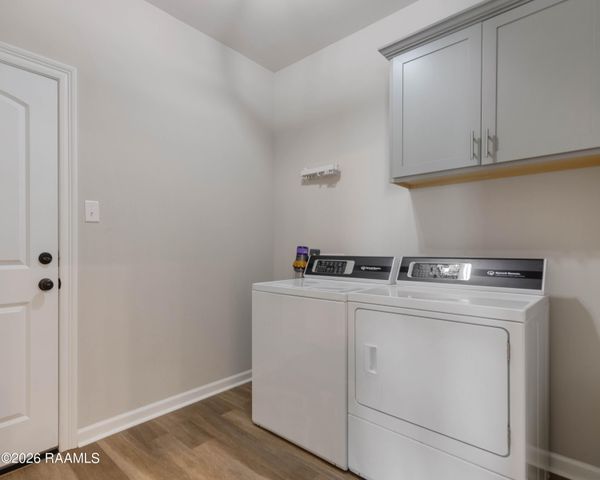 100 Saint Kenan Street, Youngsville, LA 70592