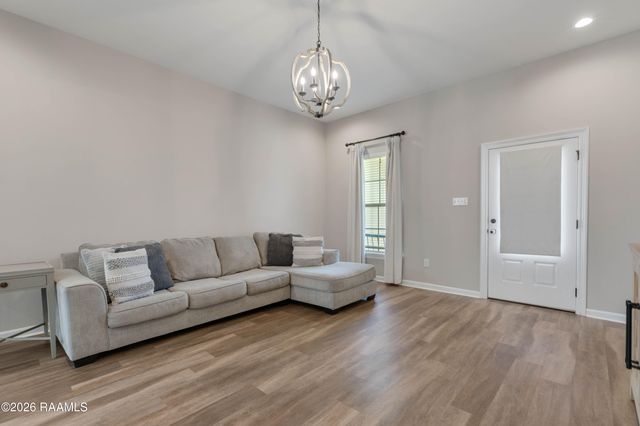 100 Saint Kenan Street, Youngsville, LA 70592