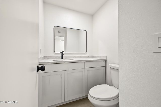 7633 W WOLF Street, Phoenix, AZ 85033