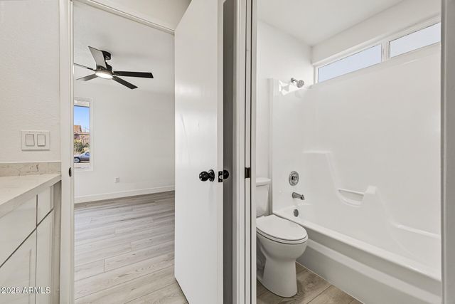 7633 W WOLF Street, Phoenix, AZ 85033