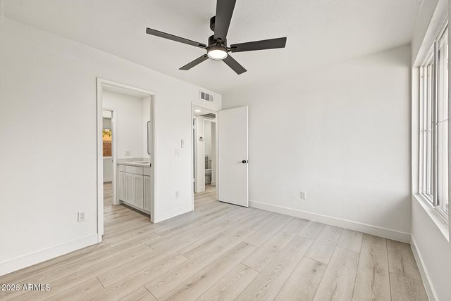 7633 W WOLF Street, Phoenix, AZ 85033