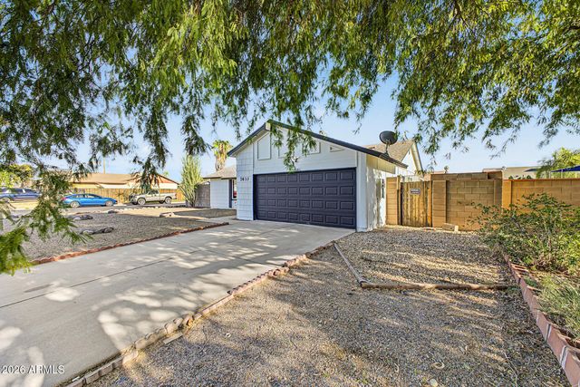 7633 W WOLF Street, Phoenix, AZ 85033