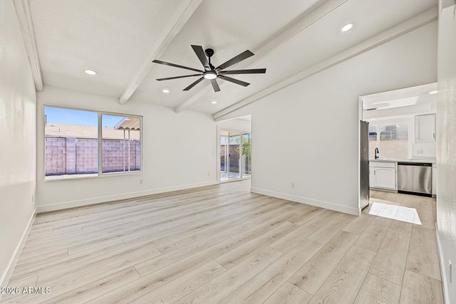 7633 W WOLF Street, Phoenix, AZ 85033