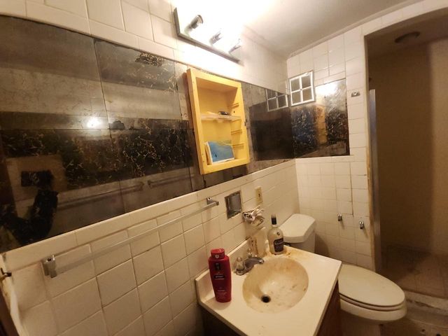 3974 N 28th STREET, Milwaukee, WI 53216