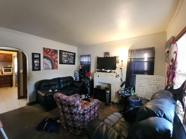 3974 N 28th STREET, Milwaukee, WI 53216