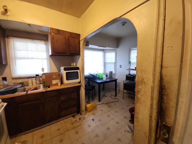 3974 N 28th STREET, Milwaukee, WI 53216