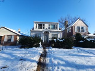 3974 N 28th STREET, Milwaukee, WI 53216