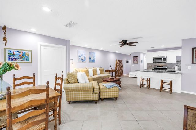5725 80TH STREET N 106, St Petersburg, FL 33709