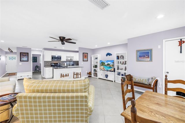 5725 80TH STREET N 106, St Petersburg, FL 33709