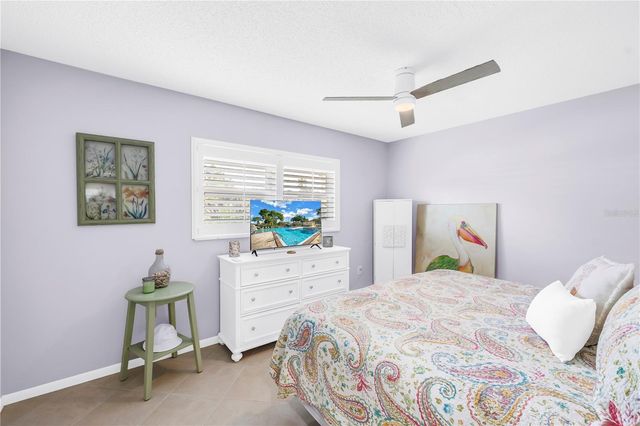 5725 80TH STREET N 106, St Petersburg, FL 33709