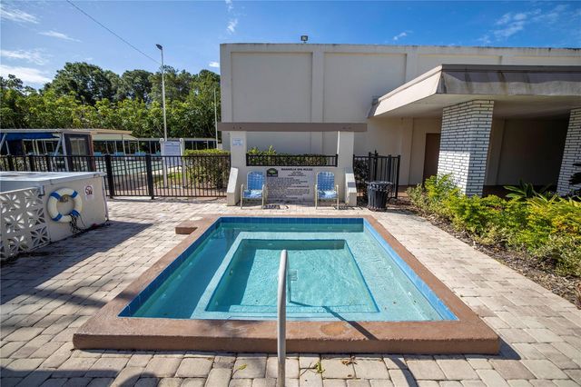 5725 80TH STREET N 106, St Petersburg, FL 33709