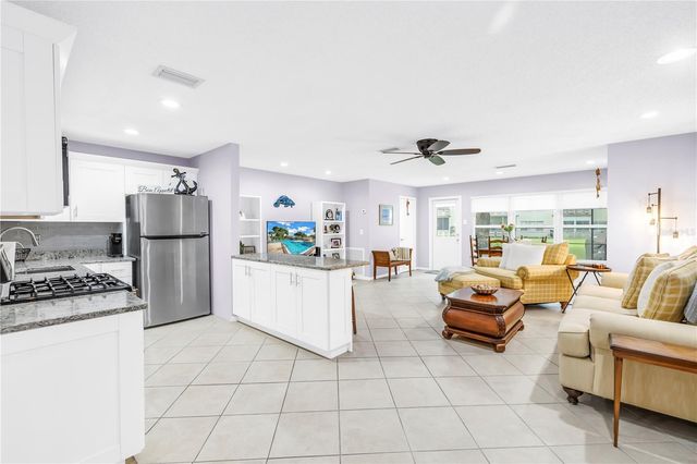 5725 80TH STREET N 106, St Petersburg, FL 33709
