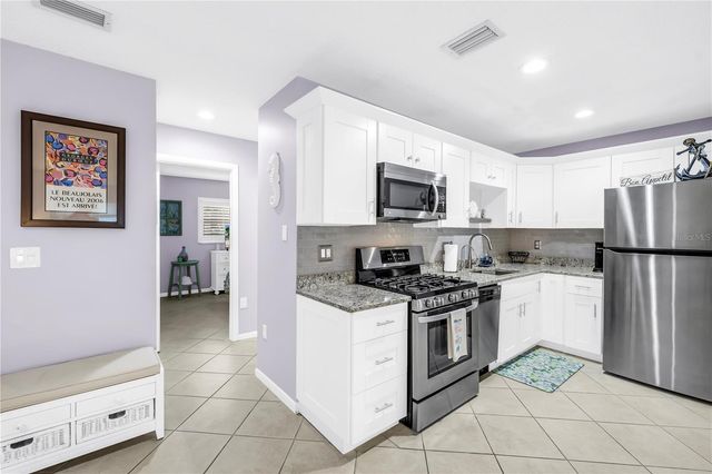 5725 80TH STREET N 106, St Petersburg, FL 33709