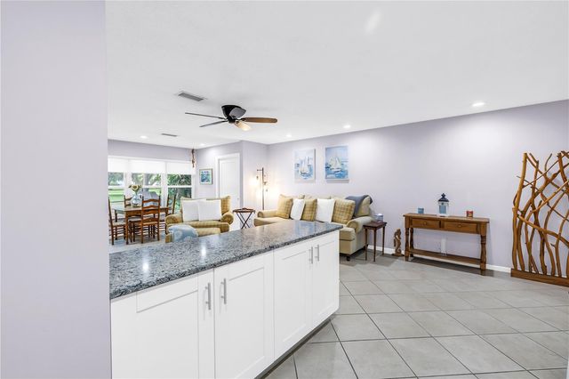 5725 80TH STREET N 106, St Petersburg, FL 33709