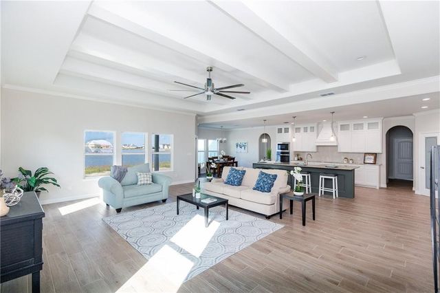 1114 Cape Velero Dr, Rockport, TX 78382