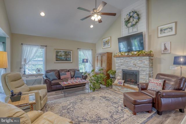 122 LULU LN, Dover, DE 19901