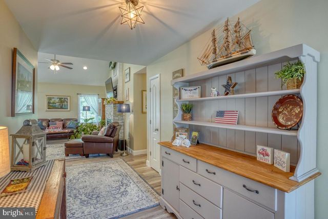 122 LULU LN, Dover, DE 19901