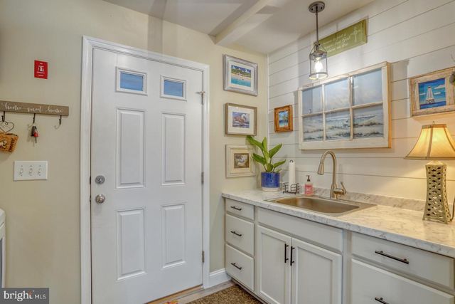 122 LULU LN, Dover, DE 19901