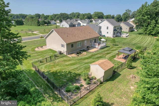 122 LULU LN, Dover, DE 19901