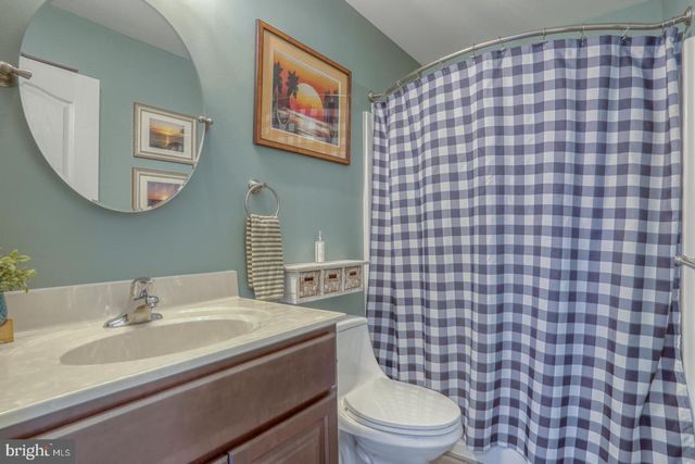 122 LULU LN, Dover, DE 19901