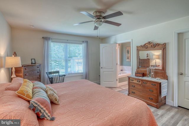 122 LULU LN, Dover, DE 19901