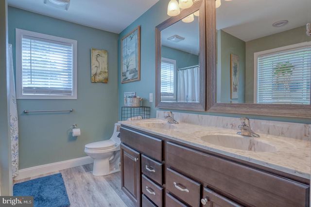 122 LULU LN, Dover, DE 19901