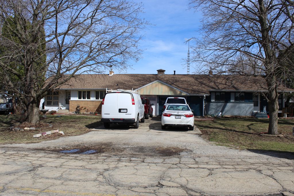 402 N East Street, Somonauk, IL 60552