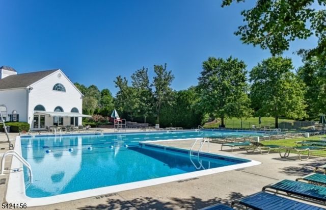 28 Commonwealth Dr, Bernards Twp., NJ 07920