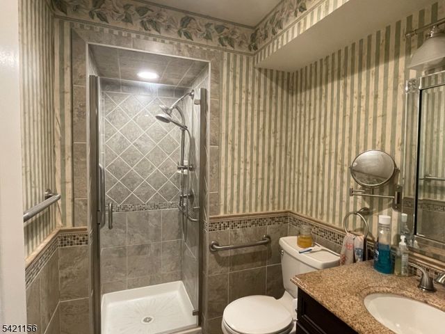 28 Commonwealth Dr, Bernards Twp., NJ 07920