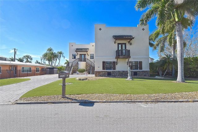 302 COLONIA LANE W, Nokomis, FL 34275