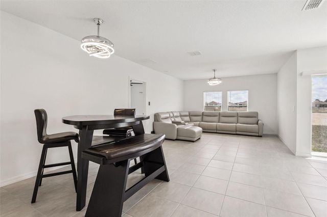 33857 SKY BLOSSOM CIRCLE, Leesburg, FL 34788