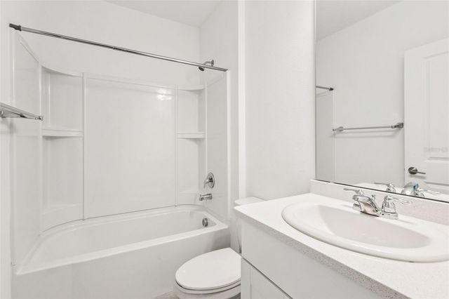 33857 SKY BLOSSOM CIRCLE, Leesburg, FL 34788